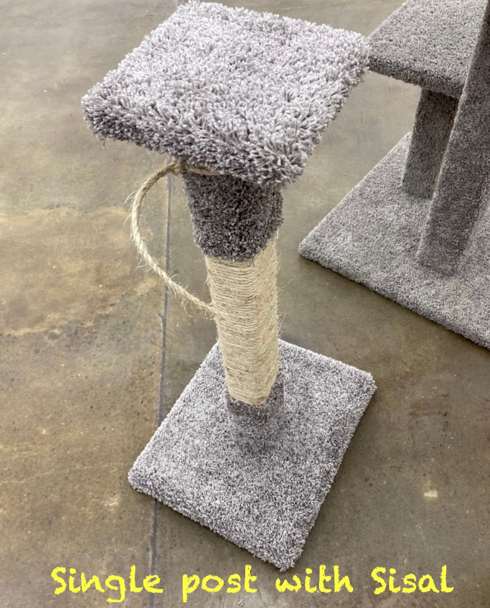 18" Single Post w Sisal